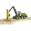 Bruder John Deere 1270G harvestor na rezivo (02135-B)
