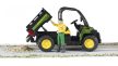 Bruder John Deere Gator XUV 855D s vodičom (02490)