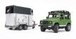 Bruder Land Rover Defender s prepravníkom na koňa (02592)
