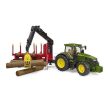 Bruder John Deere 7R 350 traktor s lesnickým přívěsem a 4 kmeny - KP HRAČKA