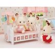 Sylvanian Families Postýlka pro trojčata s otočným kolotočem - KP HRAČKA
