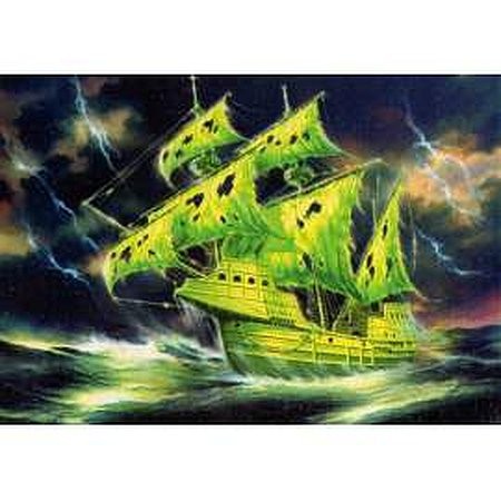 Zvezda Flying Dutchman [Ghost Ship] kísértethajó 1:100 (9042)